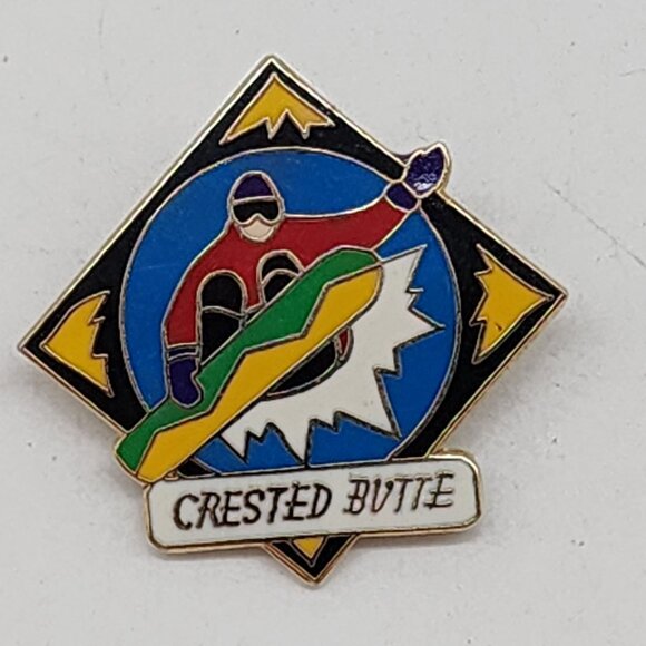 Crested Butte Snowboarder Enamel Pin Vintage Collectible - Picture 1 of 5